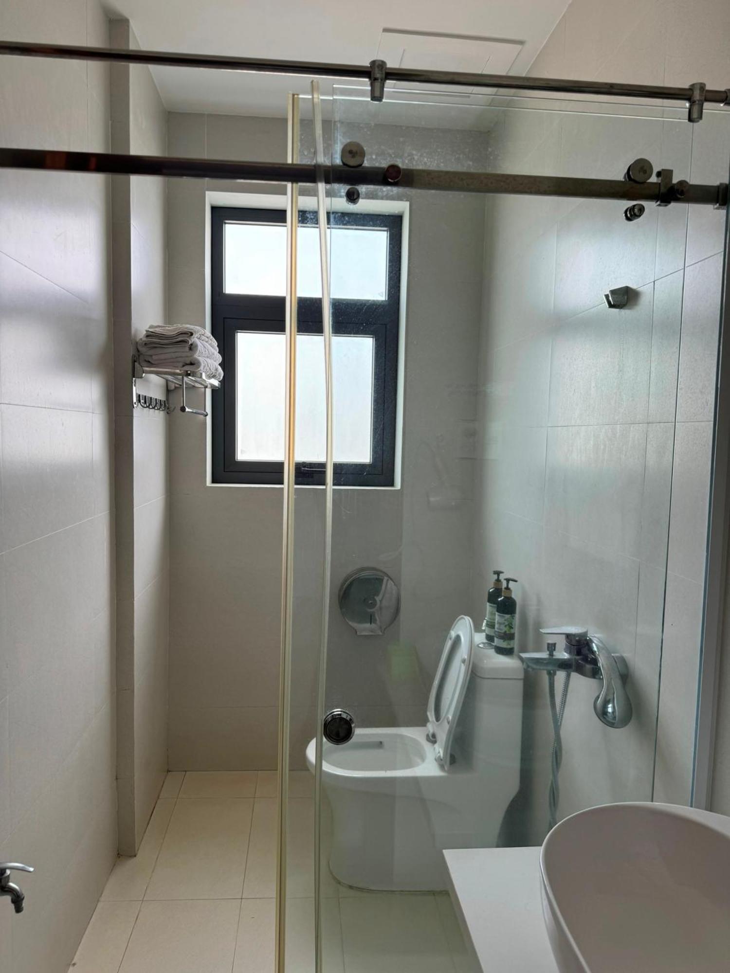 Hoang Khiem Hotel بلايكو المظهر الخارجي الصورة